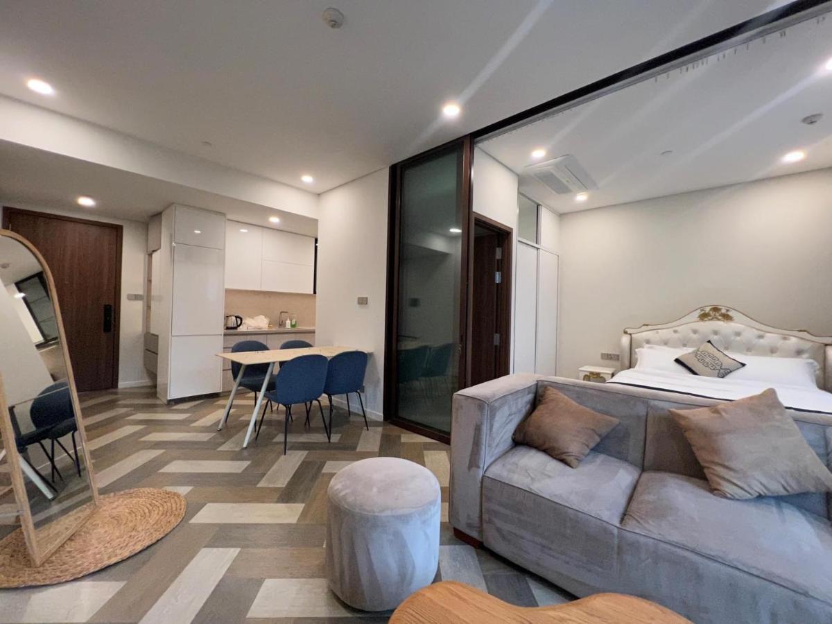The Crest-Central Saigon Riverside -Free Pool-Gym-Sauna Room-Yoga Room Ho Chi Minh City Bagian luar foto