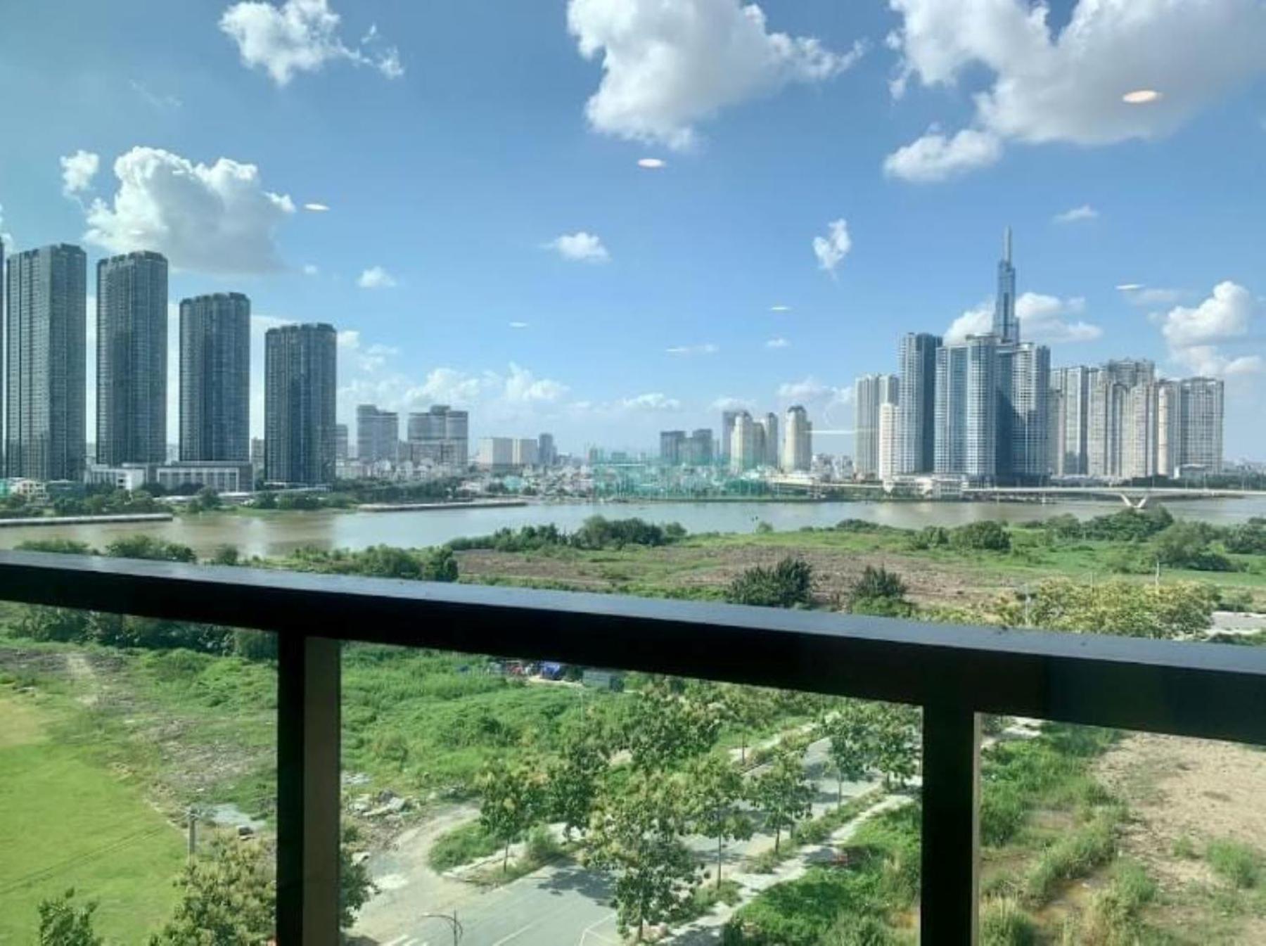The Crest-Central Saigon Riverside -Free Pool-Gym-Sauna Room-Yoga Room Ho Chi Minh City Bagian luar foto