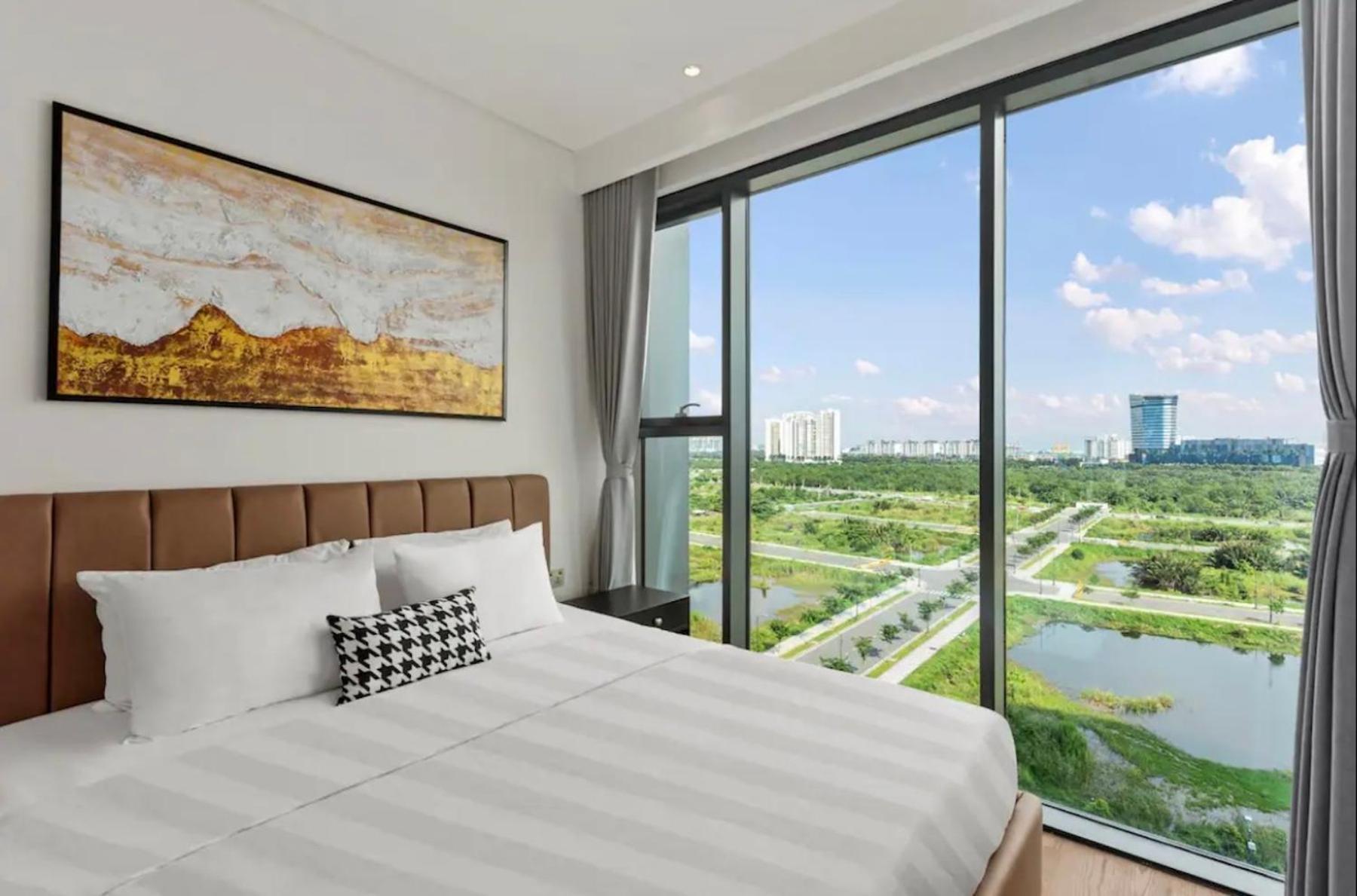 The Crest-Central Saigon Riverside -Free Pool-Gym-Sauna Room-Yoga Room Ho Chi Minh City Bagian luar foto