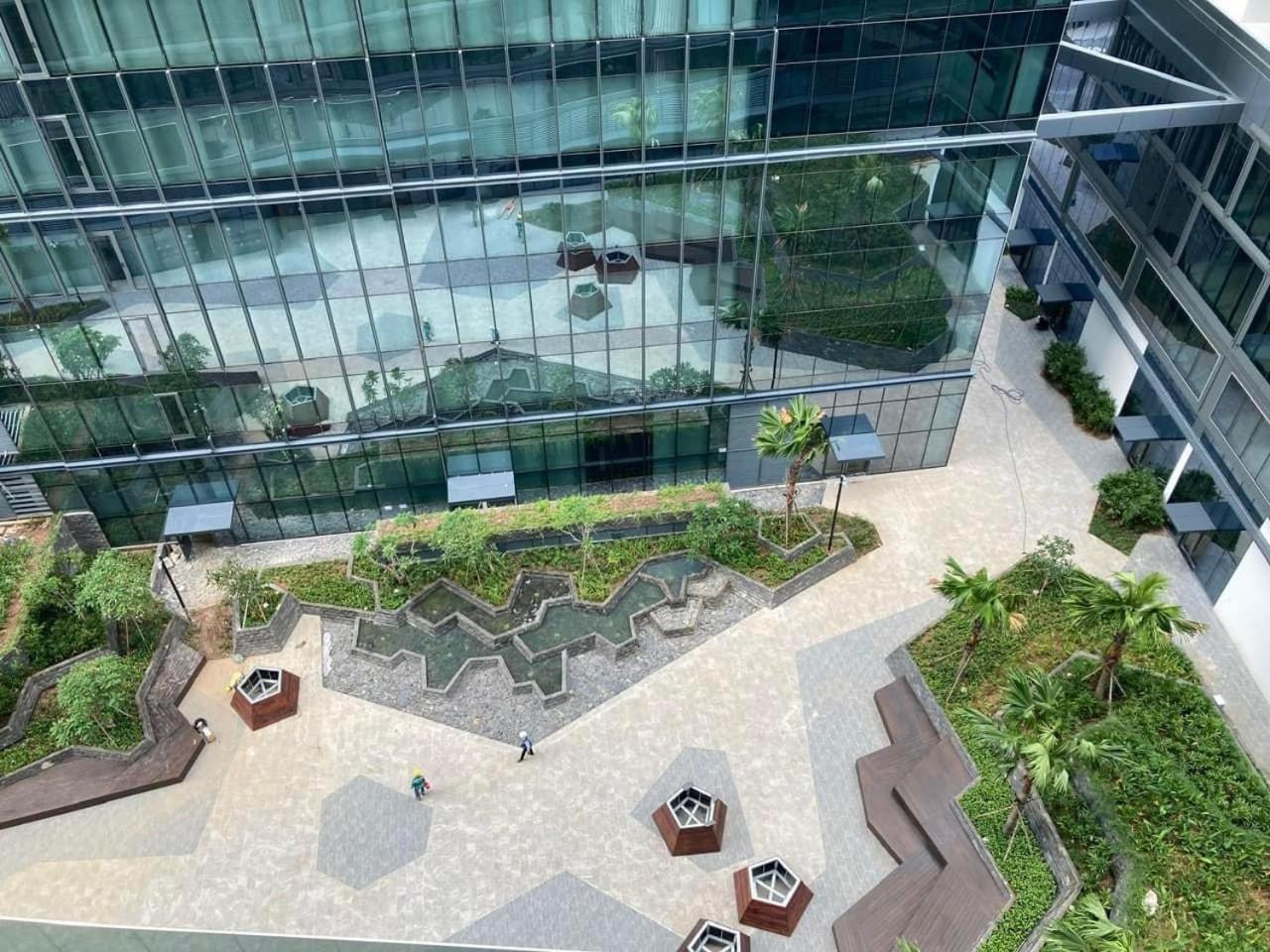 The Crest-Central Saigon Riverside -Free Pool-Gym-Sauna Room-Yoga Room Ho Chi Minh City Bagian luar foto